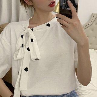 Short-sleeve Heart Print Tie-neck T-shirt
