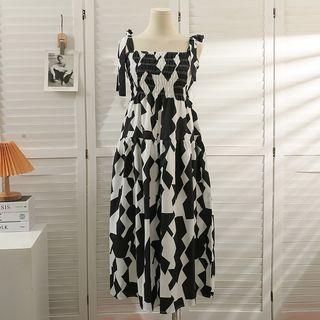 Wave-pattern Sleeveless Midi Dress Black - One Size