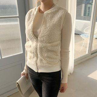 Sherpa-fleece Slim-fit Knit Vest