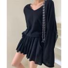 Long-sleeve V-neck Top / Skort