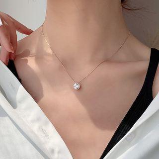Alloy Pendant Necklace Silver Rhinestone - Gold - One Size