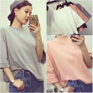 Slit-side 3/4 Sleeve T-shirt