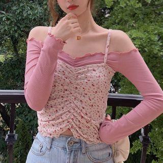 Off-shoulder T-shirt / Floral Print Shirred Camisole Top
