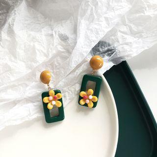 Acrylic Flower Clip-on Earring