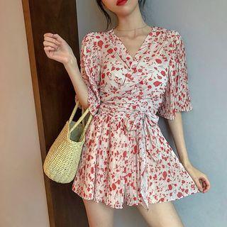 Floral Slim-fit Top / High-waist Shorts