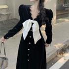Contrast Trim V-neck Bow Long-sleeve Dress
