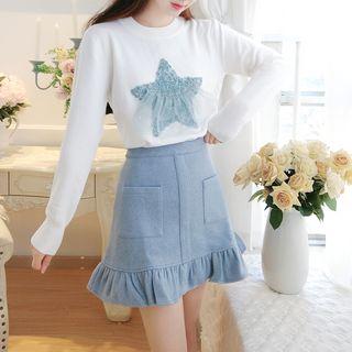 Set: Star Accent Knit Top + Ruffled Plain Skirt