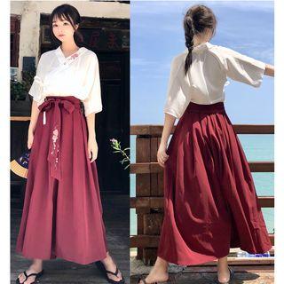 Embroidered Elbow-sleeve Top / High Waist Midi Skirt