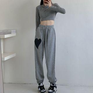Long-sleeve Round Neck Crop Top / Heart Print Sweatpants