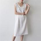 V-neck Sleeveless Linen Midi Dress