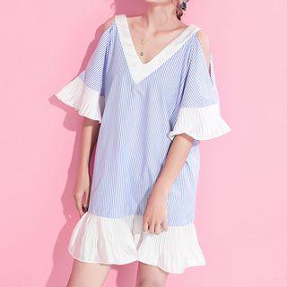V-neck Open Shoulder Short-sleeve Dress