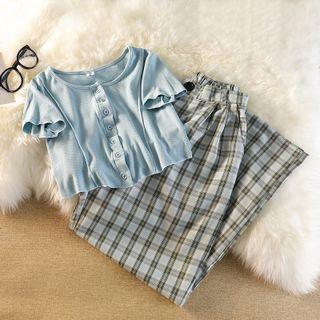 Short-sleeve Round-neck Button-up Top / High-waist Plaid Pants