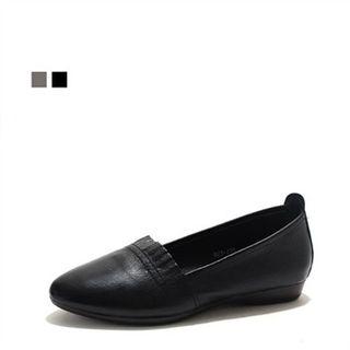 Genuine Leather Shirred Loafers