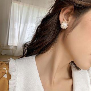 Beaded Trim Shell Cube Stud Earrings Square Shell - One Size