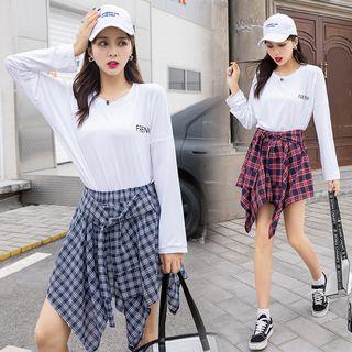 Lettering Long-sleeve T-shirt / Plaid A-line Skirt / Set