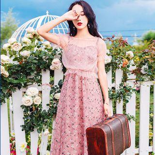 Set: Floral Print Strappy Maxi Dress + Short-sleeve Cover-up Top