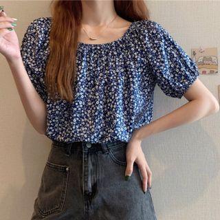 Bell-sleeve Floral Ruched Blouse