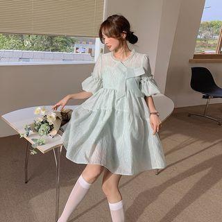Short-sleeve Bow Smock Dress