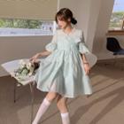 Short-sleeve Bow Smock Dress