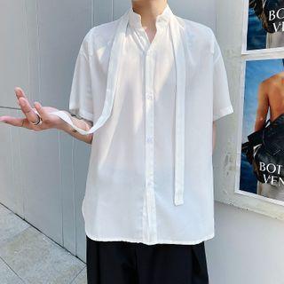 Dip-back Short-sleeve Shirt With Strap