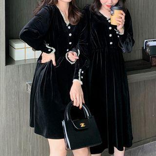 Long-sleeve Lace Trim Velvet Mini Dress / Midi Dress