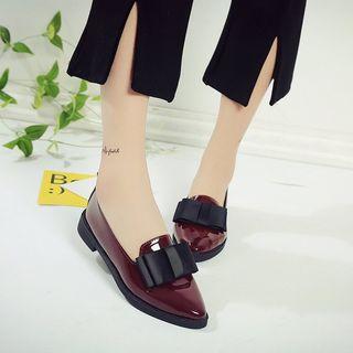 Pointed Bow Detail Loafers