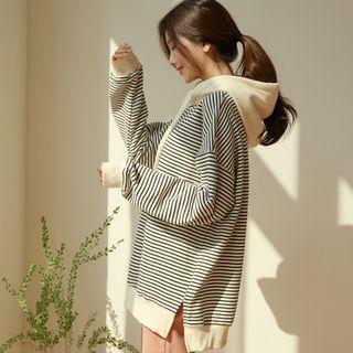 Slit-side Napped Stripe Hoodie