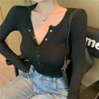 Long-sleeve V-neck Buttoned Cropped Top Black - One Size