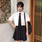 Short-sleeve Cropped Shirt / Tie / Pleated A-line Mini Skirt / Set
