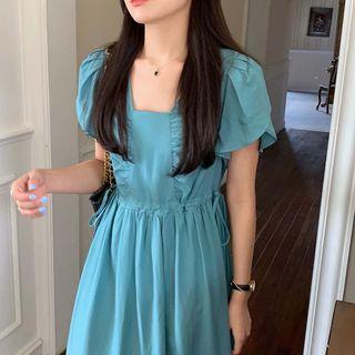 Short-sleeve Square Neck Drawstring Dress