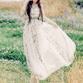 Flower Embroidered 3/4 Sleeve Maxi Chiffon Dress