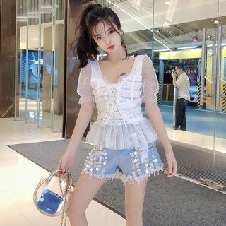Sequined Short-sleeve Blouse / Fringed Hem Denim Shorts
