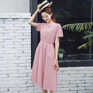 Set: Short-sleeve Midi A-line Plaid Dress + Undershorts
