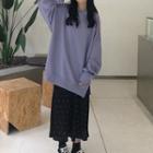 Oversized Sweatshirt / Midi Dotted Skirt