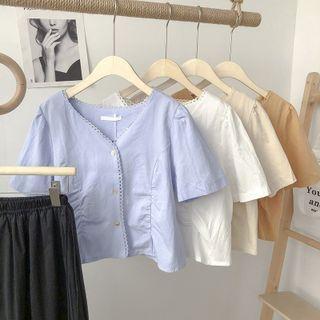 Plain Flower Trim V-neck Ruched Short-sleeve Shirt