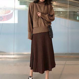 Turtleneck Sweater / A-line Midi Knit Skirt