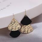 Fan Shape Earring 1 Pair - A369 - Non Matching - Fan Shape - Black & Gold - One Size