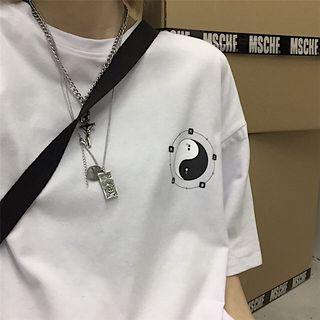 Elbow-sleeve Yin Yang Print T-shirt