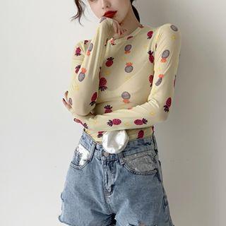 Long-sleeve Printed T-shirt / Sequined Distressed Denim Shorts