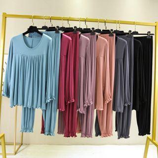 Set: Long-sleeve Round-neck Top + Pants