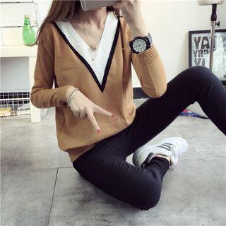 Long-sleeve V-neck Color Block Knit Top