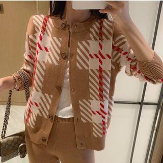 Set: Patterned Knit Cardigan + Knit Pants