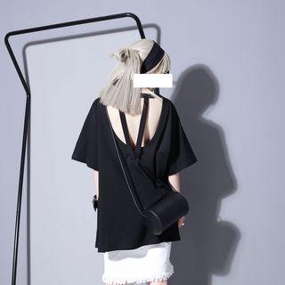 Short Sleeve Open-back T-shirt