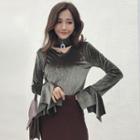 V-neck Velvet Long-sleeve T-shirt