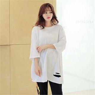 3/4-sleeve Distressed Oversized T-shirt