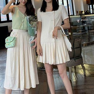 Short-sleeve Pleated Dress / Midi Skirt