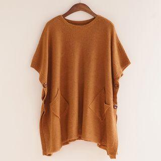 Button-side Batwing-sleeve Sweater