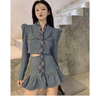Houndstooth Cropped Blazer / Ruffle Hem Mini Pencil Skirt / Plaid Tie