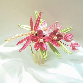 Flower Faux Pearl Hair Comb Pink - One Size