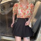 Short-sleeve Printed Top / Mini Pleated Skirt